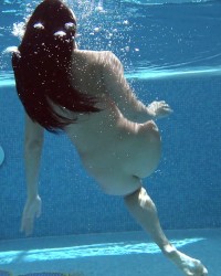 Jessica Lincoln Pt.1 UnderWaterShow photo