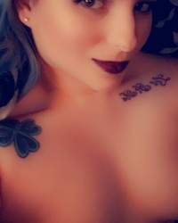 Amateur fatass milf with tattoos photo