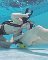 Minnie Manga Pt.2 UnderWaterShow Hardcore Action photo