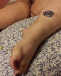 Mrs tina feet photo