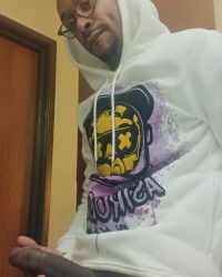 Come take a sneak peek photo