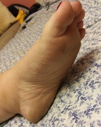 Mrs tina feet photo