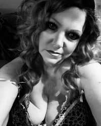 Pussy Pics in Noir photo