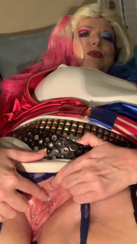 Skarlet Moon as HarleyQuinn stills from Video