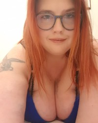 Huge tits british milf selfies in leeds photo