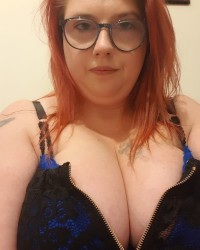 Huge tits british milf selfies in leeds photo