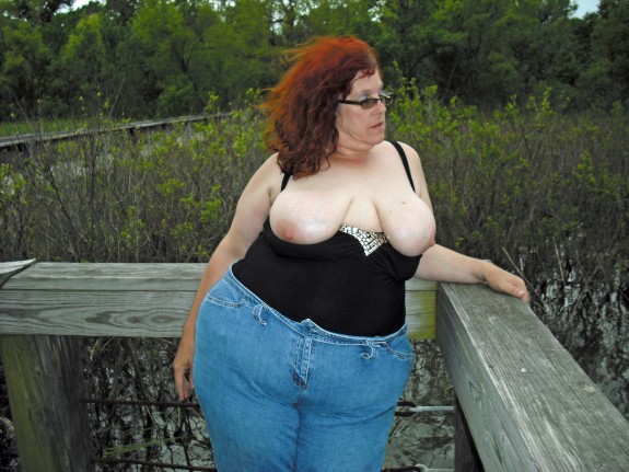 BBW walking the nature center in Texas clothed and nude