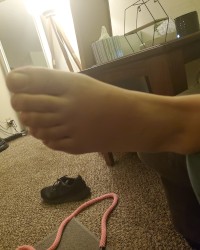 feet for you daddies out there photo