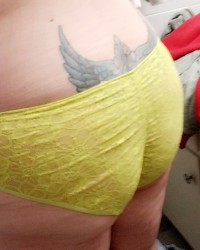 Pop, Pop, Fizz Fizz, oh what Thick Simi it is!!  photo