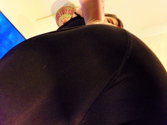 Join fanclub see whats under my Yoga pants& lingerie Ass worship 170+pics