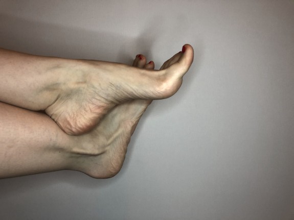 my feet and red nails