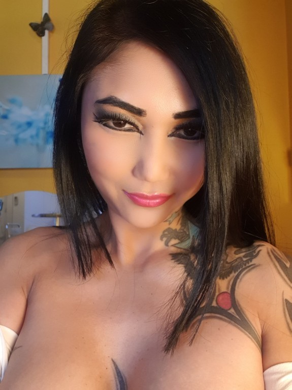 I Am Kim XXX
