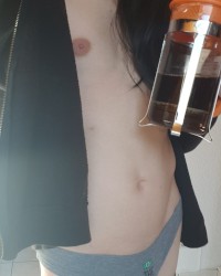 Live-in hottie photo