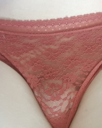 Live-in hottie photo