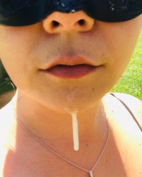 Il m’en met partout / He puts it everywhere photo