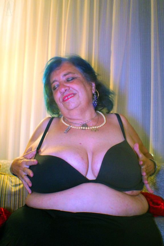 "Introducing..." Slave Honey K 