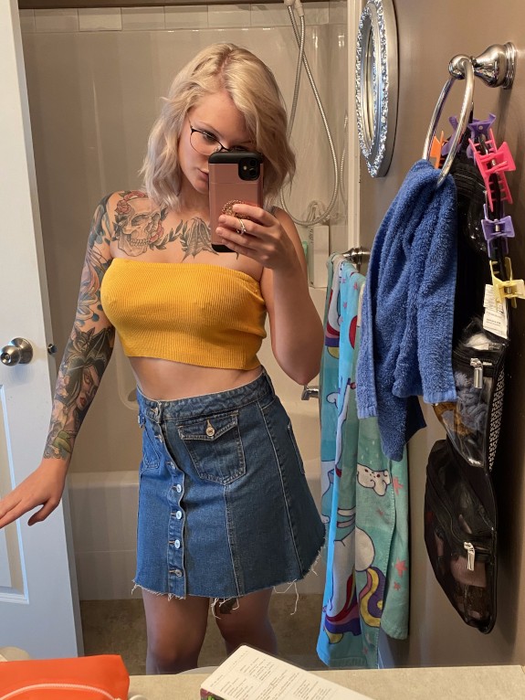 my roommate's selfies