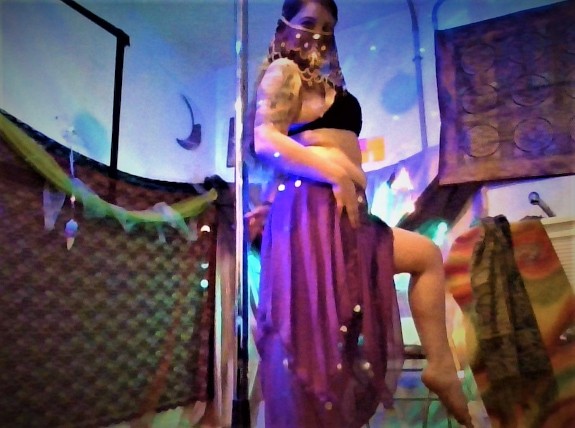 Arabic goddess Bellydancing photos