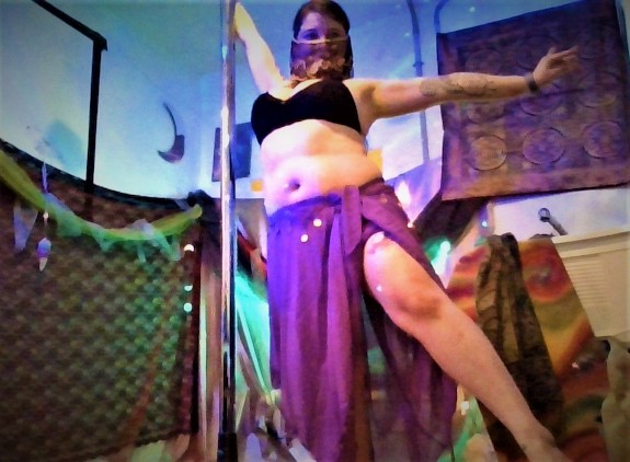 Arabic goddess Bellydancing photos