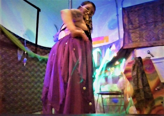 Arabic goddess Bellydancing photos