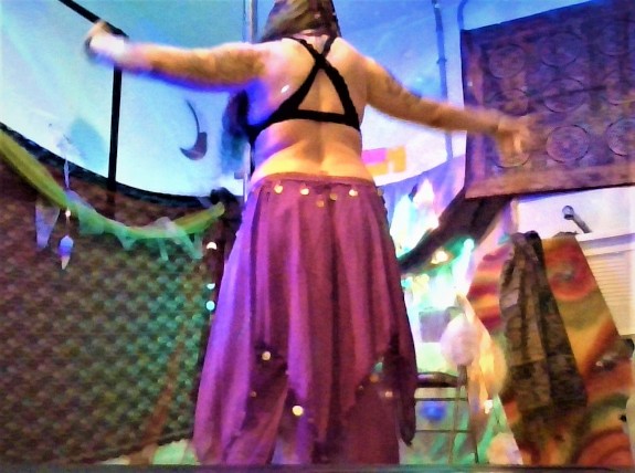 Arabic goddess Bellydancing photos