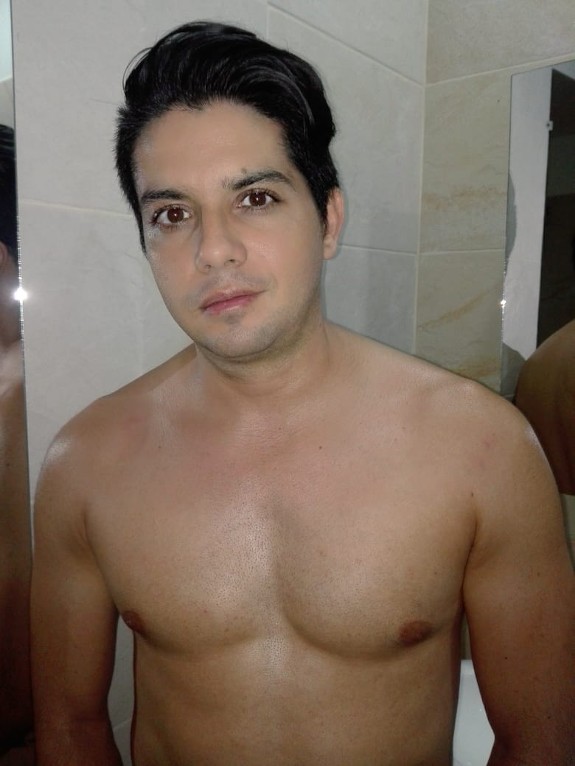 Desnudo por primera vez