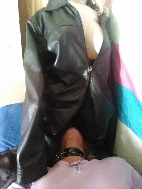 Captains log Today started out as any other day.. Until She walked in..