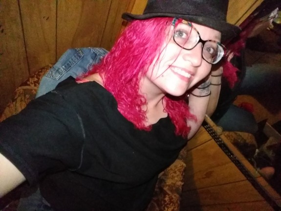 Nerdy teen with big tits do it better