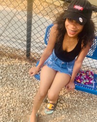 Sexy Bracefaced Lightskin photo