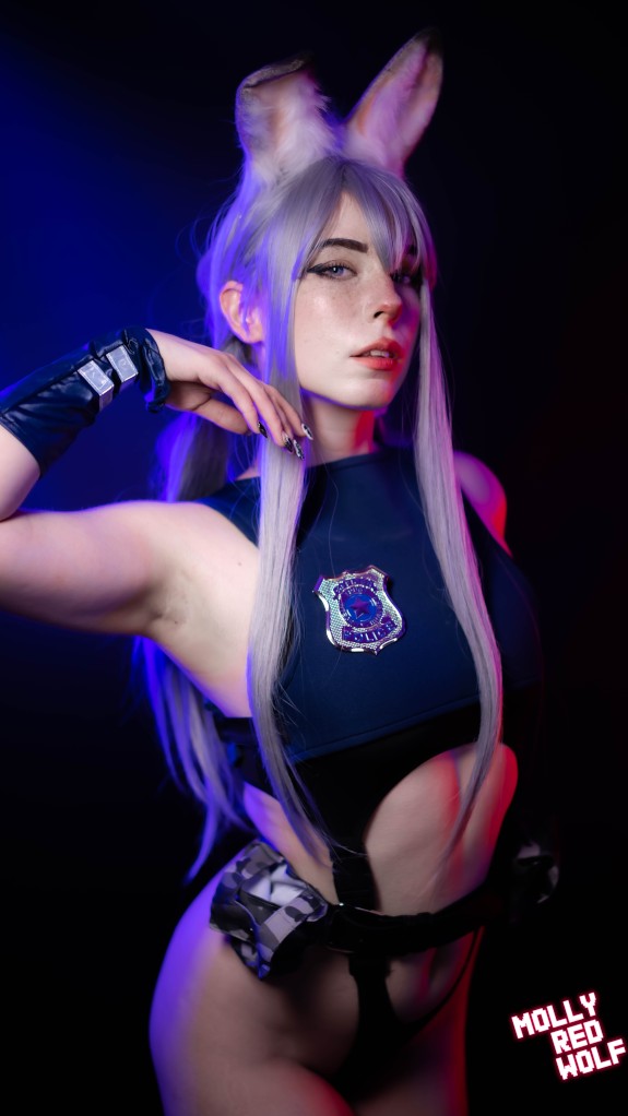 MollyRedWolf Cosplay