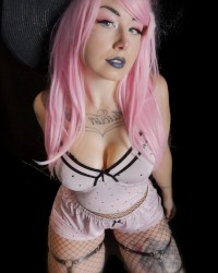 Big Tiddy Pastel Goth GF photo
