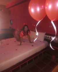 Diablita queriendo sexo duro y rico photo