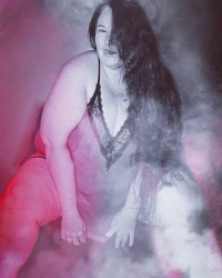 SEXY OKC MILF photo
