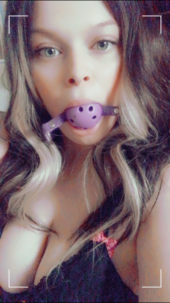I Need A Dominant Daddy(; photo