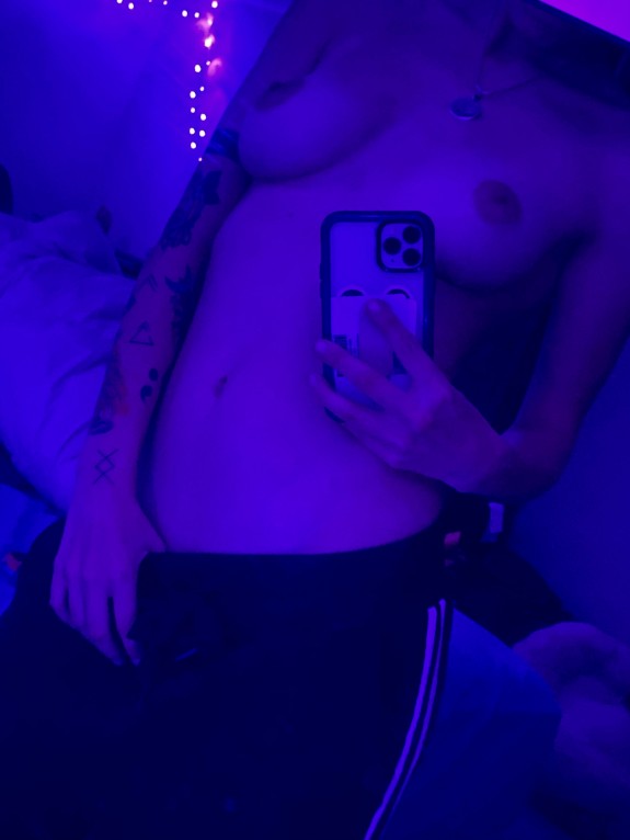 Lmk if I’m hot