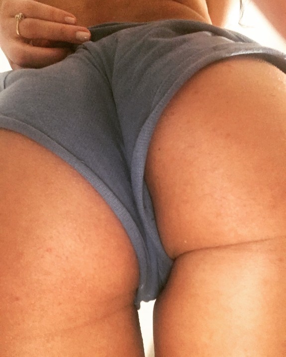 Ass attraction !!