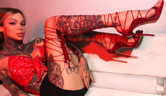 Evilicious delicous doll