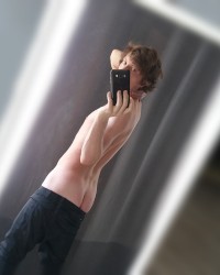 Skinny Guy's Body photo