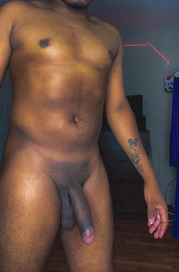 BLACK UNCUT