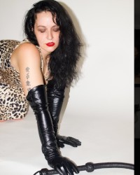 Madame…. photo