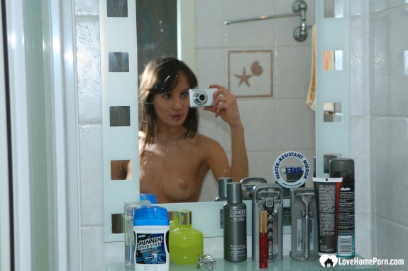 My new bathroom is a place for nudes
