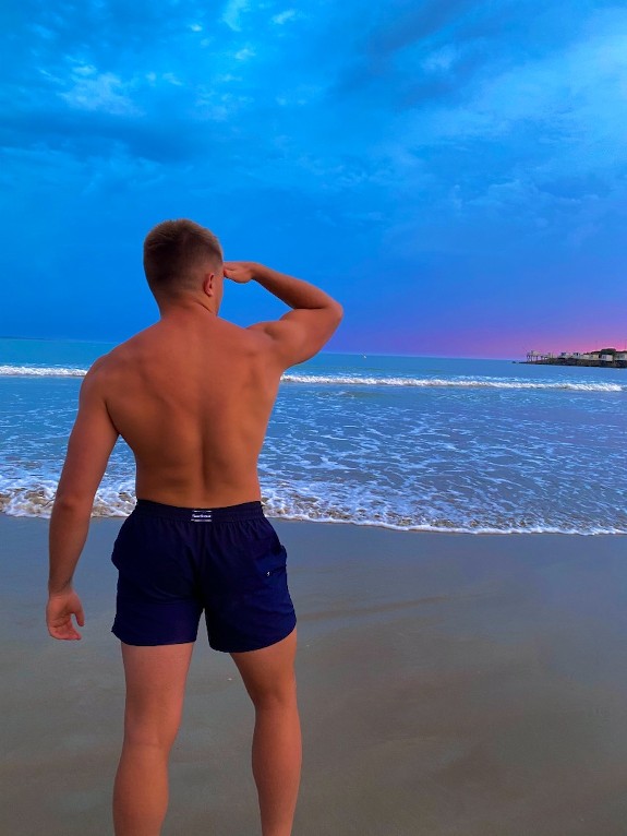 À la recherche du partenaire de sexe pour tourner une vidéo