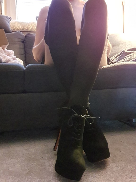 Bad Quality Nylons and Heels, I make more if you like it