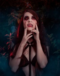 Vampira photo