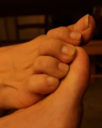 Natural Nails Toe Wiggling photo