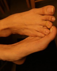 Natural Nails Toe Wiggling photo