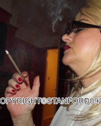 WORKING BLOWJOB photo