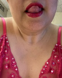 Wishing all my viewers a nice day 😘😘💋👄👄❤️❤️❤️ photo