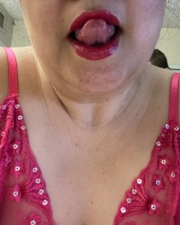 Wishing all my viewers a nice day 😘😘💋👄👄❤️❤️❤️ photo