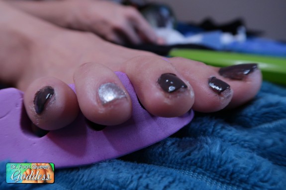 Nail Painting (Gray)